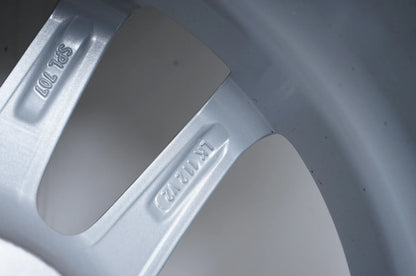 Zimní pneumatiky a zimní kola pro VW Tiguan Škoda Kodiaq Audi Q3 215 65 17 palců