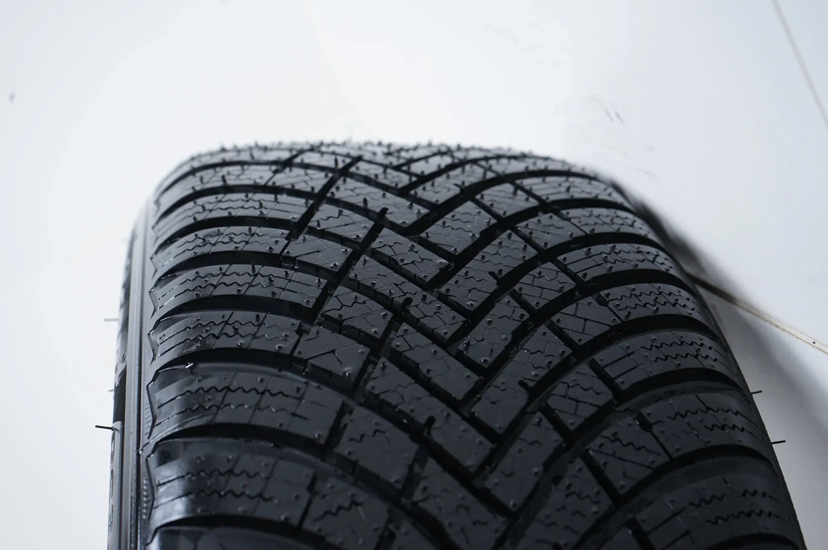 BMW Serie 1 Serie 2 F20 F21 nuovi pneumatici invernali ruote invernali 205 50 17 pollici Visualizzazione dettagliata 13
