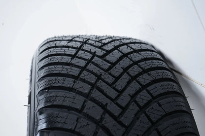 BMW Serie 1 Serie 2 F20 F21 nuovi pneumatici invernali ruote invernali 205 50 17 pollici