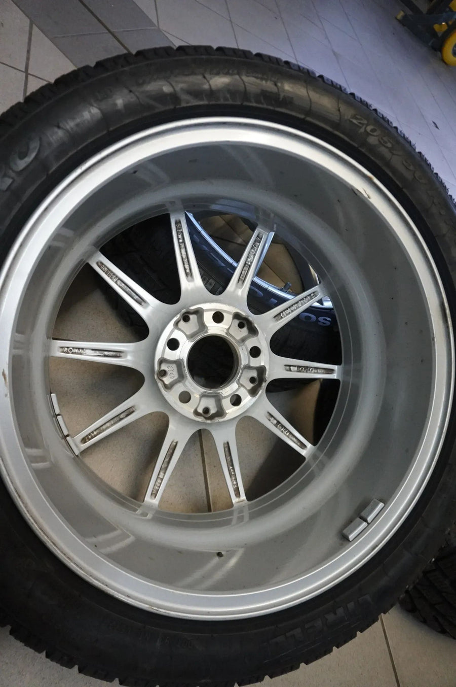 Mercedes Classe A W176 CLA C117 Jantes alliage Roues hiver Pneus hiver 205 50 R17
