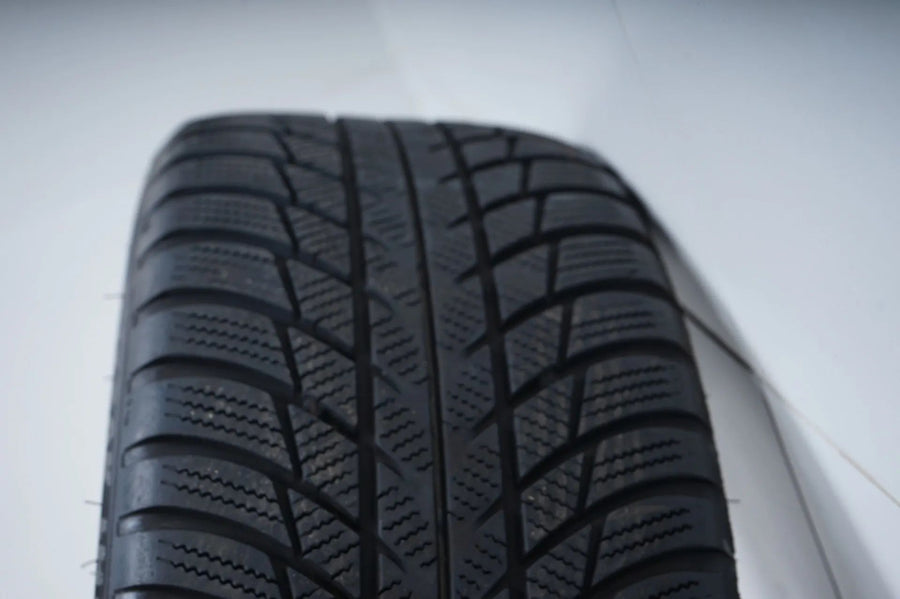 Mercedes A B Klasse W177 B247 Winterräder Winterreifen 18 Zoll