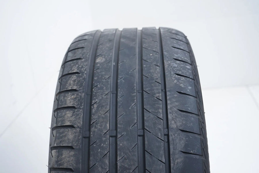 2 x summer tires 255 45 19 inch Bridgestone approx. 5mm tread depth DOT20 MO