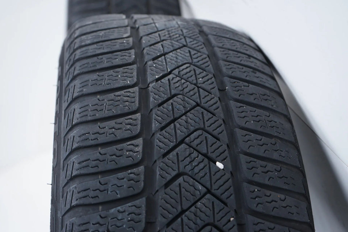 Mercedes C-Class W206 winter tires/wheels 225/45/18 inch Detailansicht 14