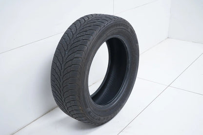 1x Winter tire 205 60 16 inch Bridgestone approx. 4 mm tread depth DOT17 MO