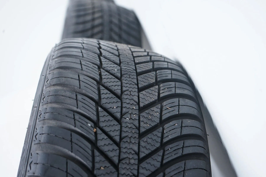 Opel Astra J Zafira Winter Wheels All-Season Tires 225 50 17 Inch