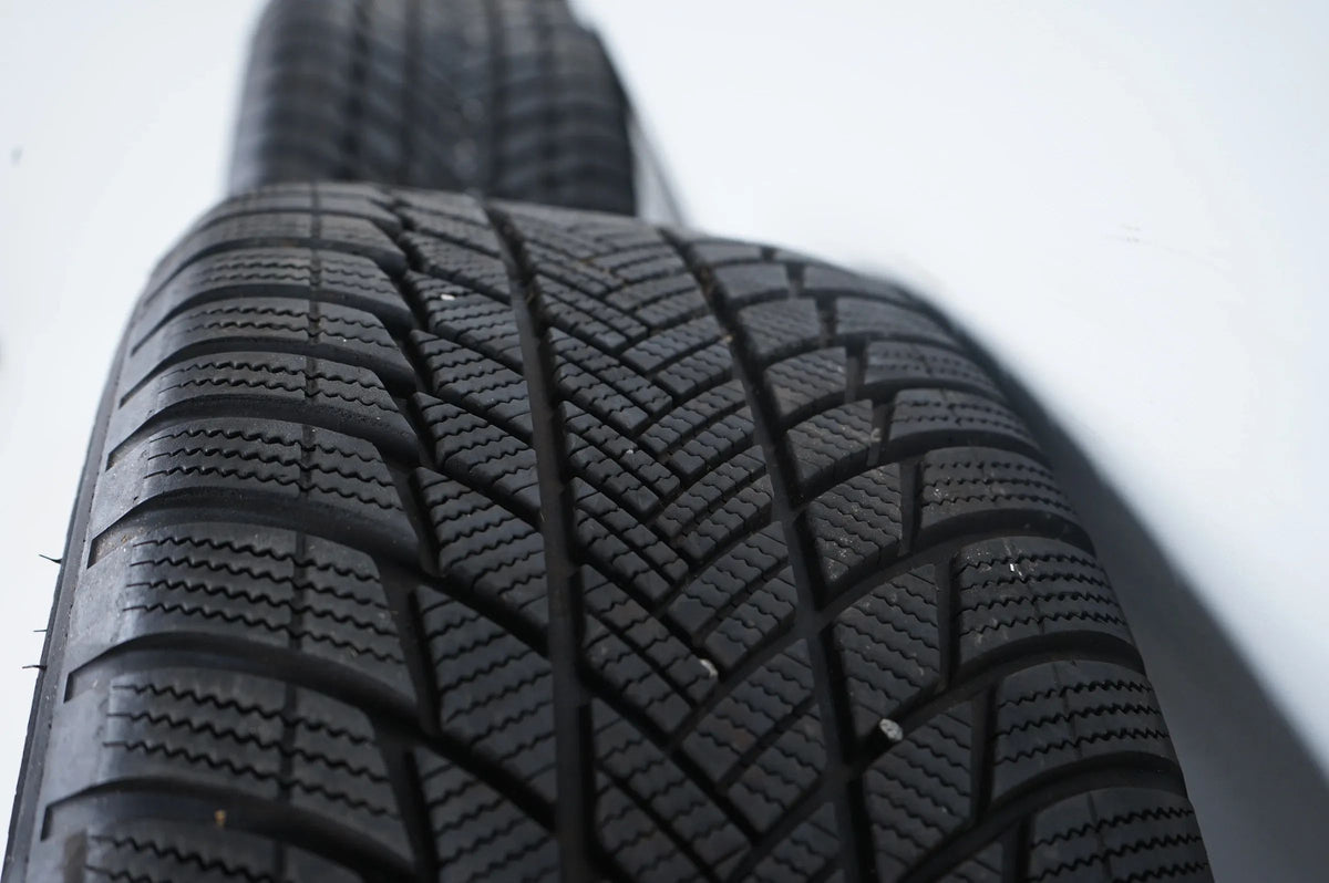Mercedes GLA GLB H247 Winterräder Winterreifen 235 50 19 Zoll 8mm Detailansicht 9