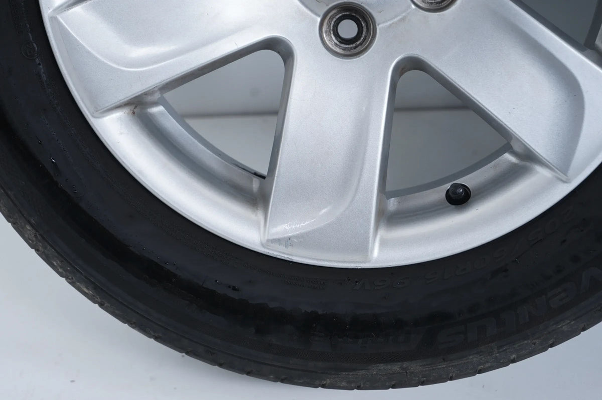Kia Carens 3 Summer Wheels Summer Tires 205 60 16 Inch Detailansicht 4