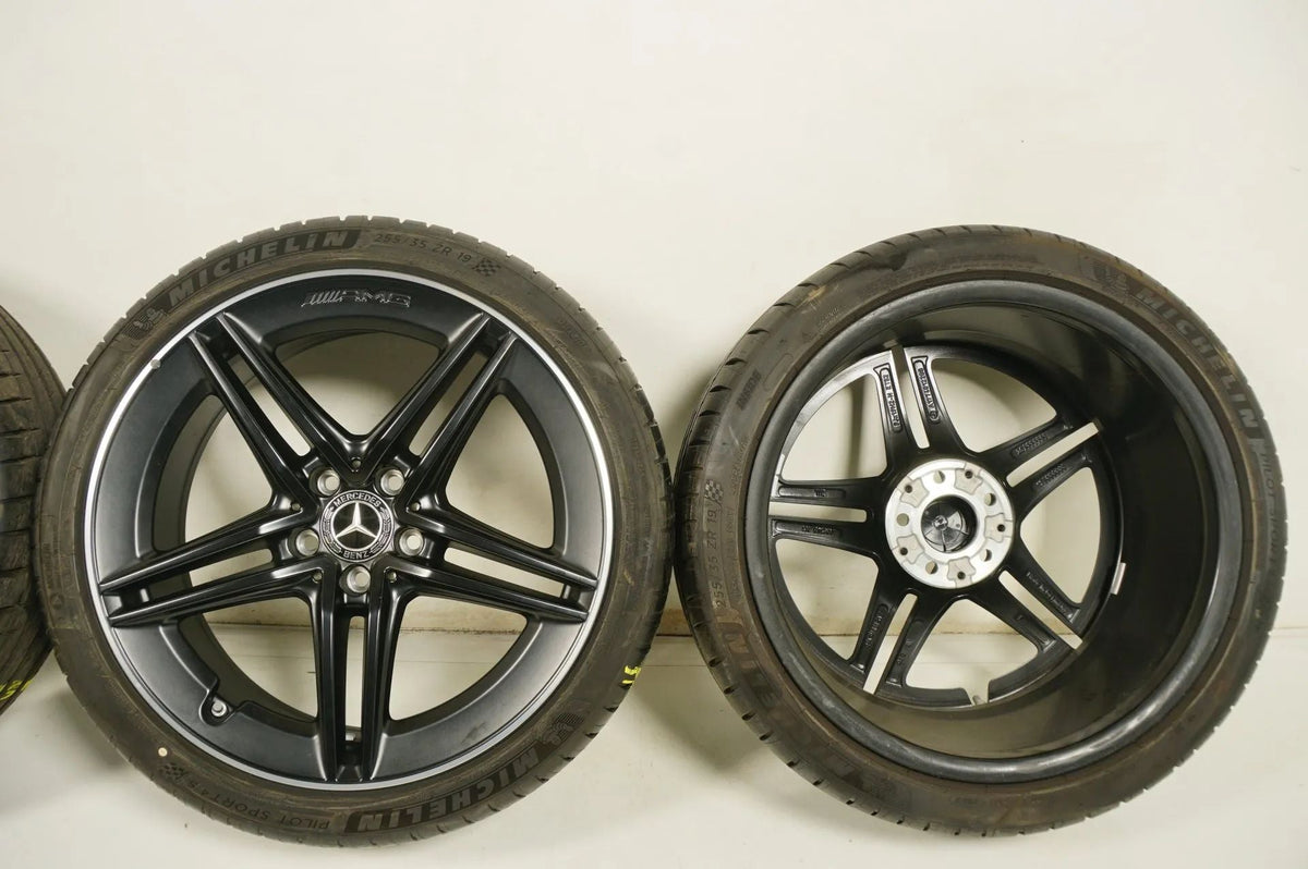Mercedes AMG CLA45 S W118 C118 Winterräder mit neuen Winterreifen 255 35 19 Zoll