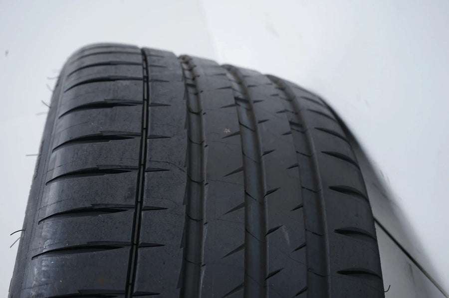 Mercedes AMG GT 4 porte X290 W290, cerchi in lega da 20 pollici, ruote estive, pneumatici estivi 7 mm