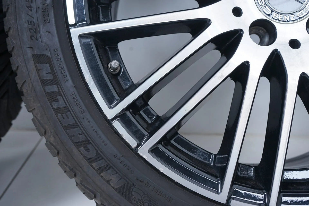 Mercedes třída C W206 celoroční pneumatiky zimní kola 225 45 18 palců Detailní zobrazení 9