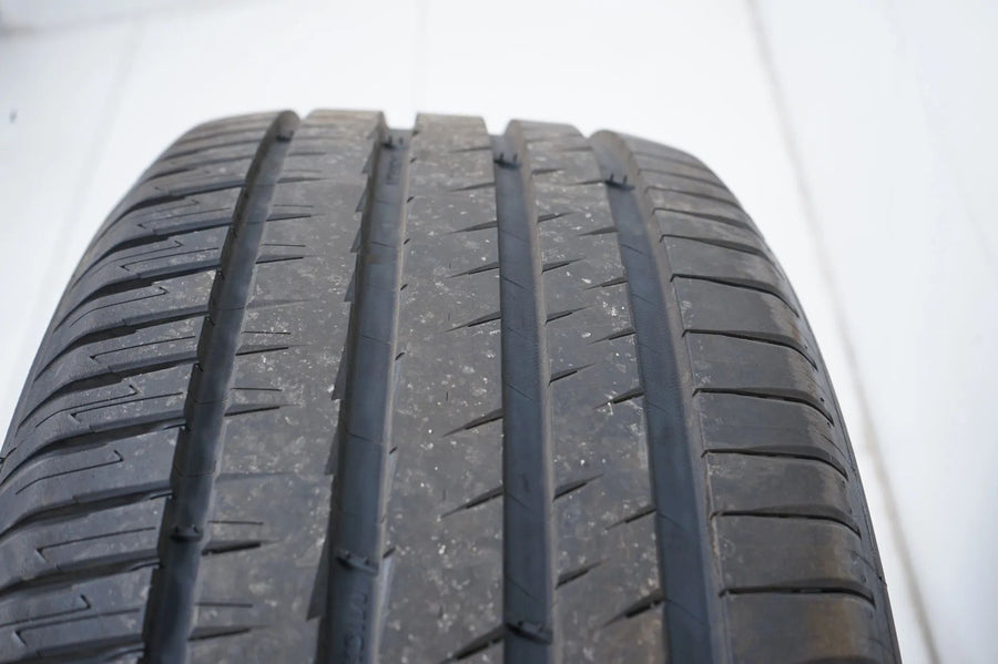 2 x summer tires 235 50 20 inch Michelin DOT22 approx. 6 mm tread depth