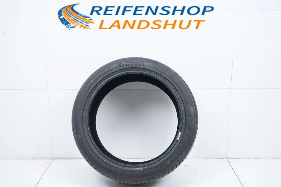 1 pneu été de démonstration Pirelli 265/40/20 pouces DOT16 AO