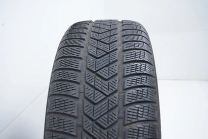 2x Winterreifen Pirelli Scorpion Winter 235 65 R17 104H DOT21/20 MO 5mm