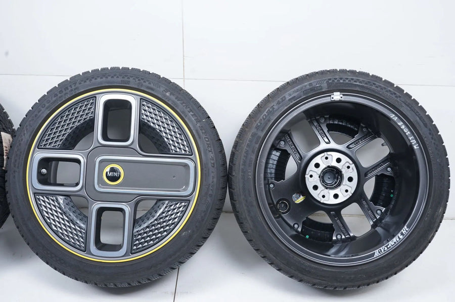 Mini Electric Power F56 winter tires/wheels 205/45/17 inch 737