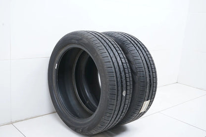 2 pneus été quasi neufs Pirelli DOT18 MO 235/50/20 pouces