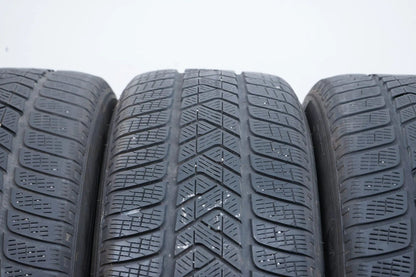 4x Winterreifen Pirelli 235 60 18 Zoll DOT17 MO ca.4mm