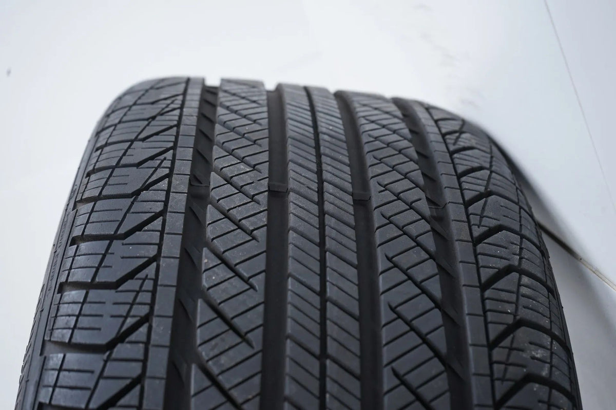 Mercedes CLA35 C118 summer wheels all-weather tires 235 40 18 inch Detailansicht 13