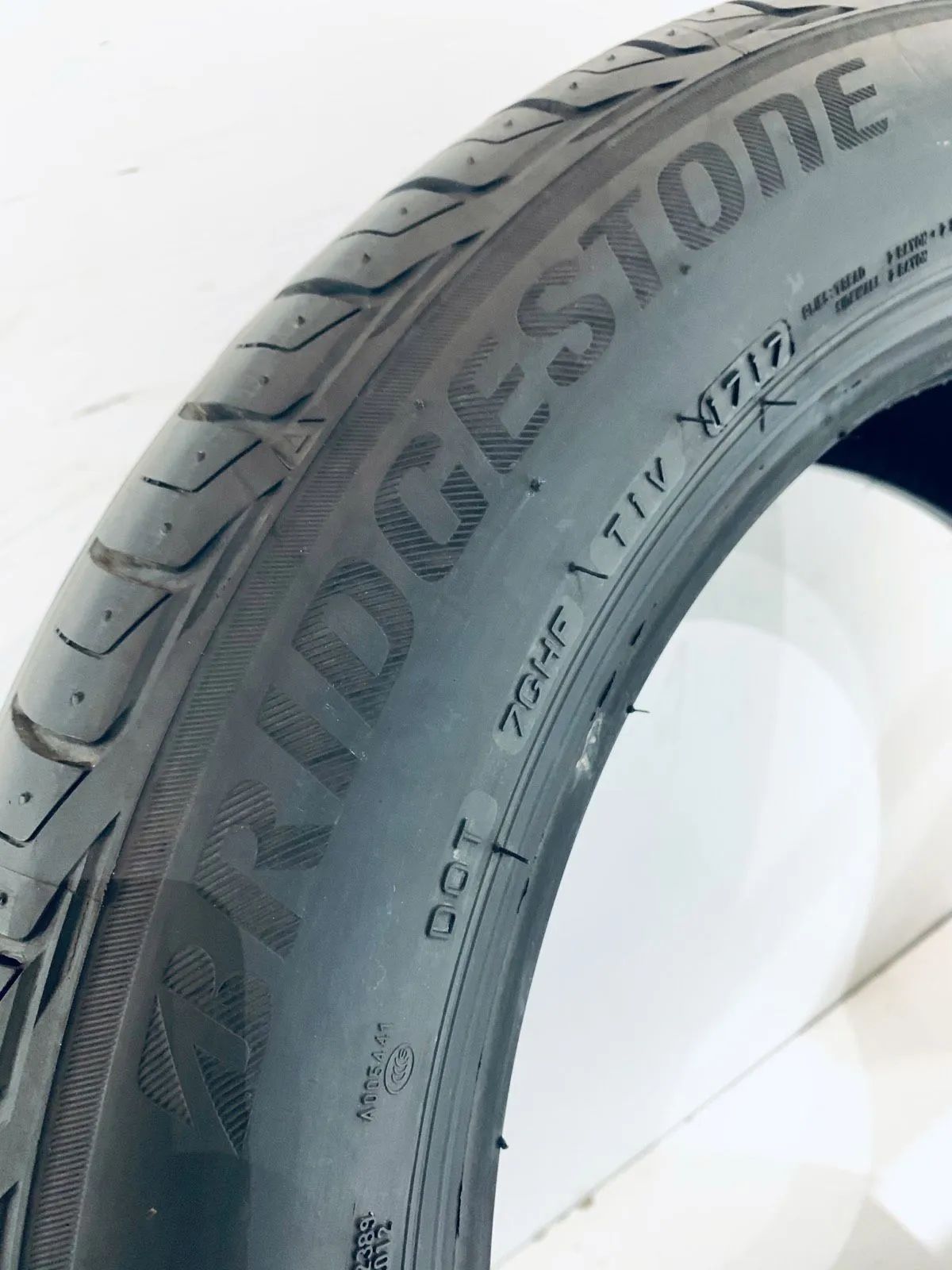 2 X 205 55 R17 91W Sommerreifen Bridgestone Turanza T001* RSC RunFlat 2017 5,5mm Vue détaillée 5