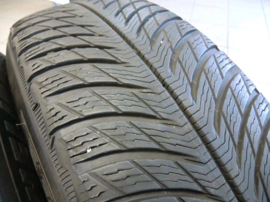 Original Mercedes GLAH247 GLB X247 Alufelgen Winterräder Winterreifen 215 65 R17