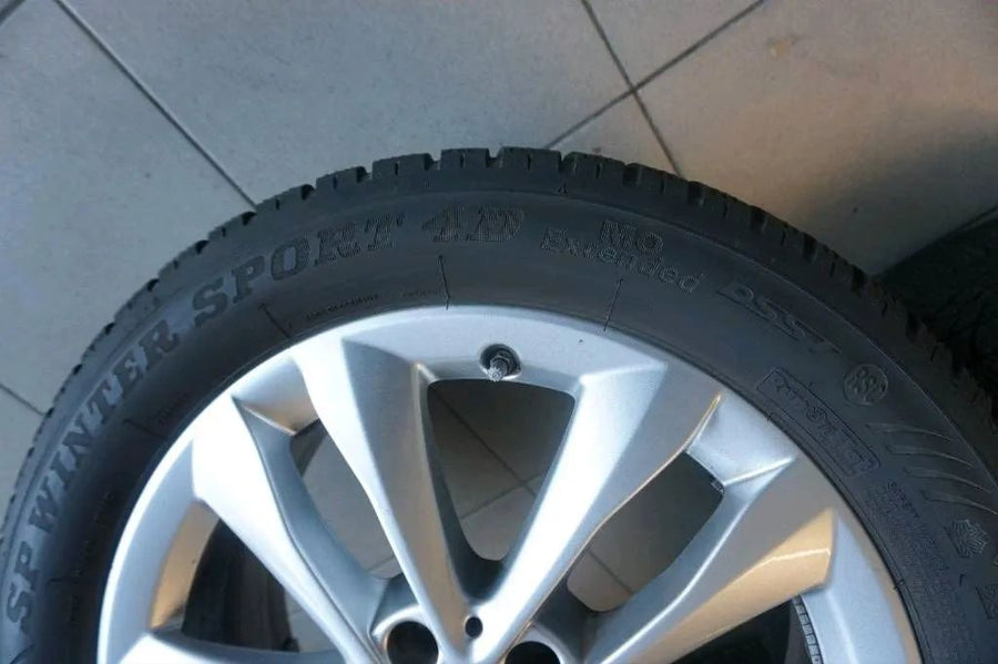 Roues d'hiver d'origine Mercedes Classe C W205 S205 Pneus d'hiver 225 50 R17 6mm RFT