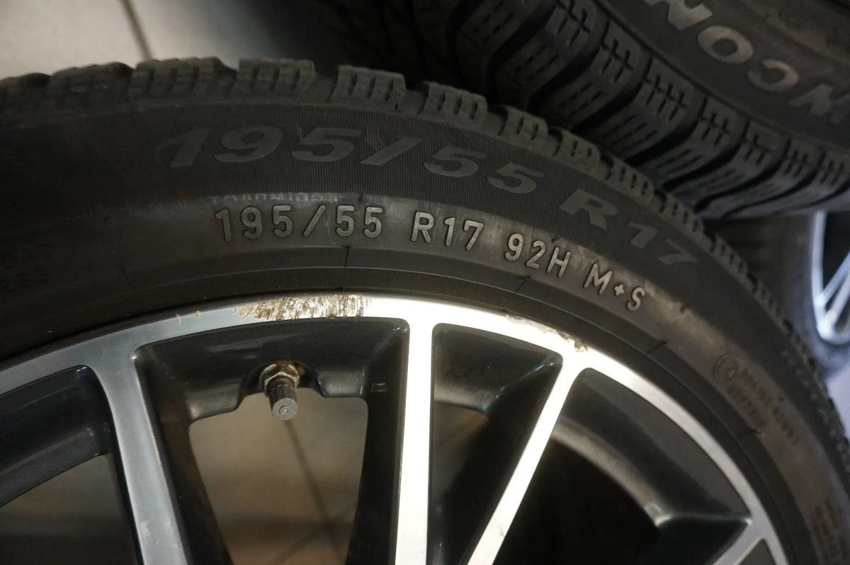 Original BMW 1er F40 2er F44 Alufelgen Winterräder Winterreifen 195 55 R17 7mm Detailansicht 4