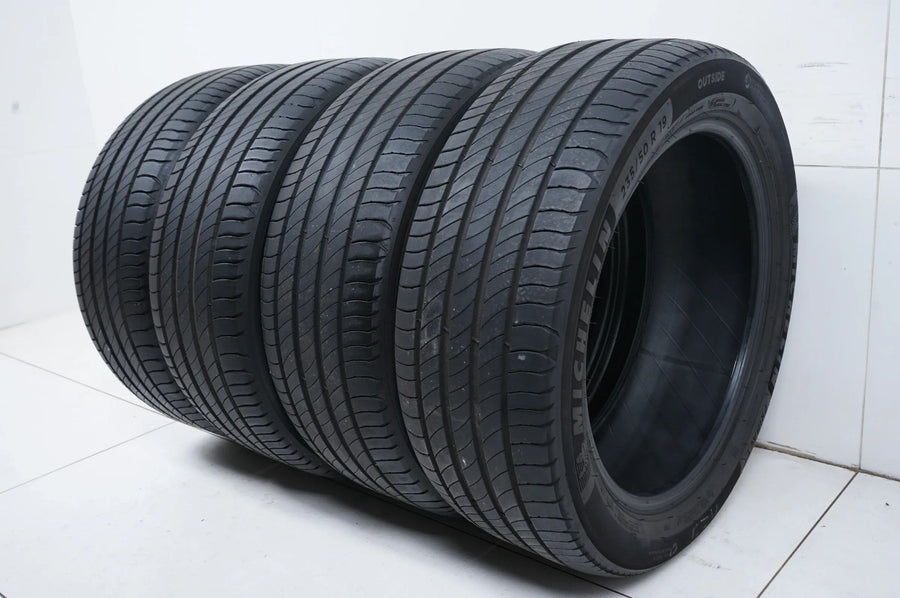 4 x Michelin summer tires 235 50 19 inch DOT22 approx. 6mm