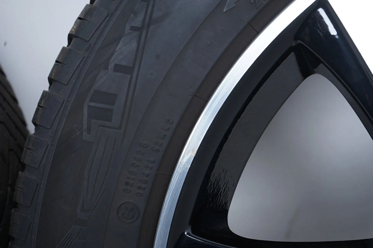 Original Mercedes GLC X253 C253 19 inch alloy wheels all-weather tires 235 55 R19 Detailansicht 10