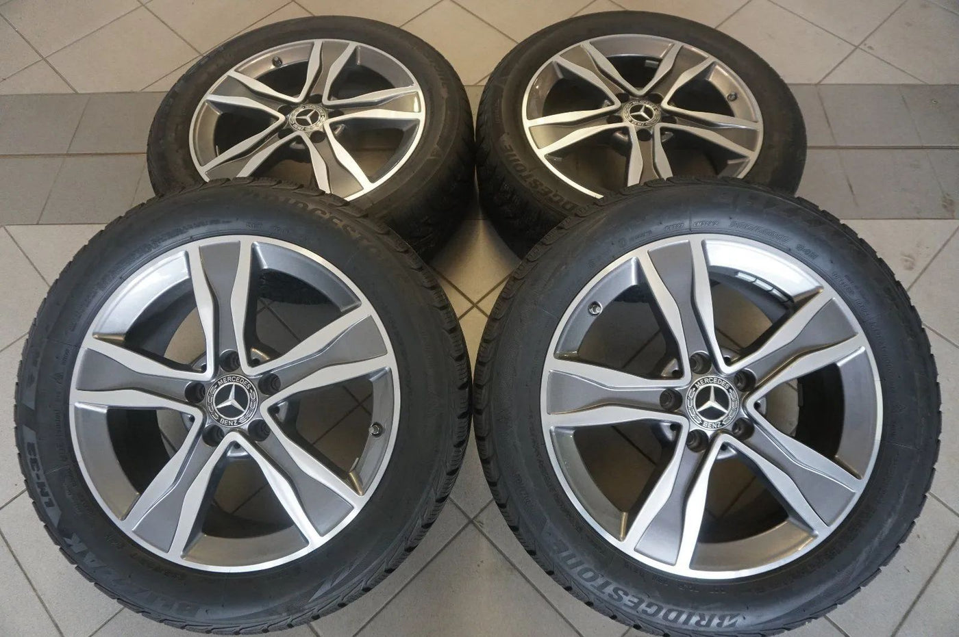 Jantes aluminium d'origine Mercedes Classe C W205 Roues hiver Pneus hiver 225 50 R17