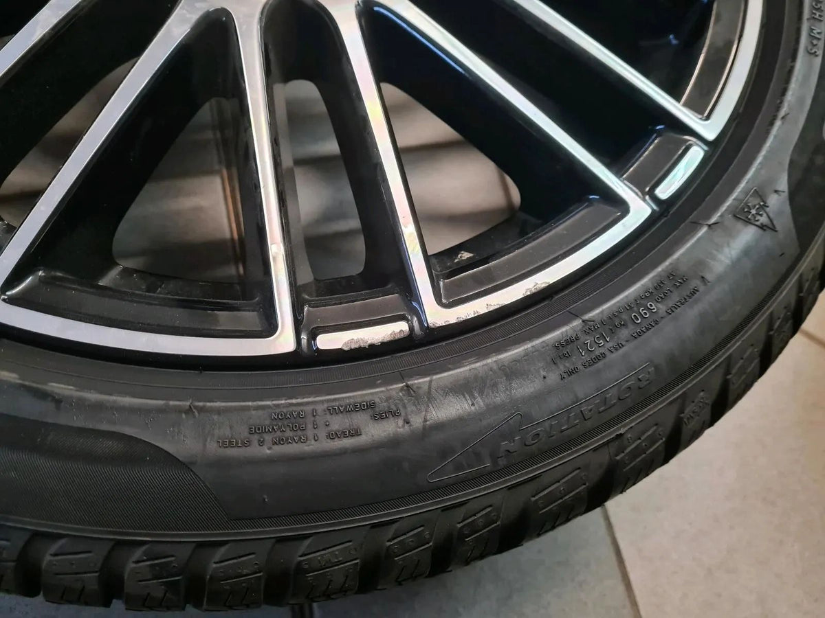 Original Mercedes C-Klasse W206 S206 Alufelgen Winterreifen 225 45 R18 Zoll 6mm Detailansicht 11