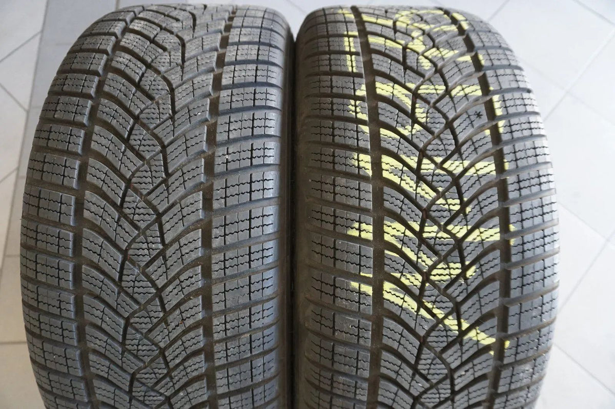 Jantes alliage d'origine BMW Série 5 G30 G31 Roues hiver Pneus hiver 245 45 R18 pouces 7mm Detailansicht 8