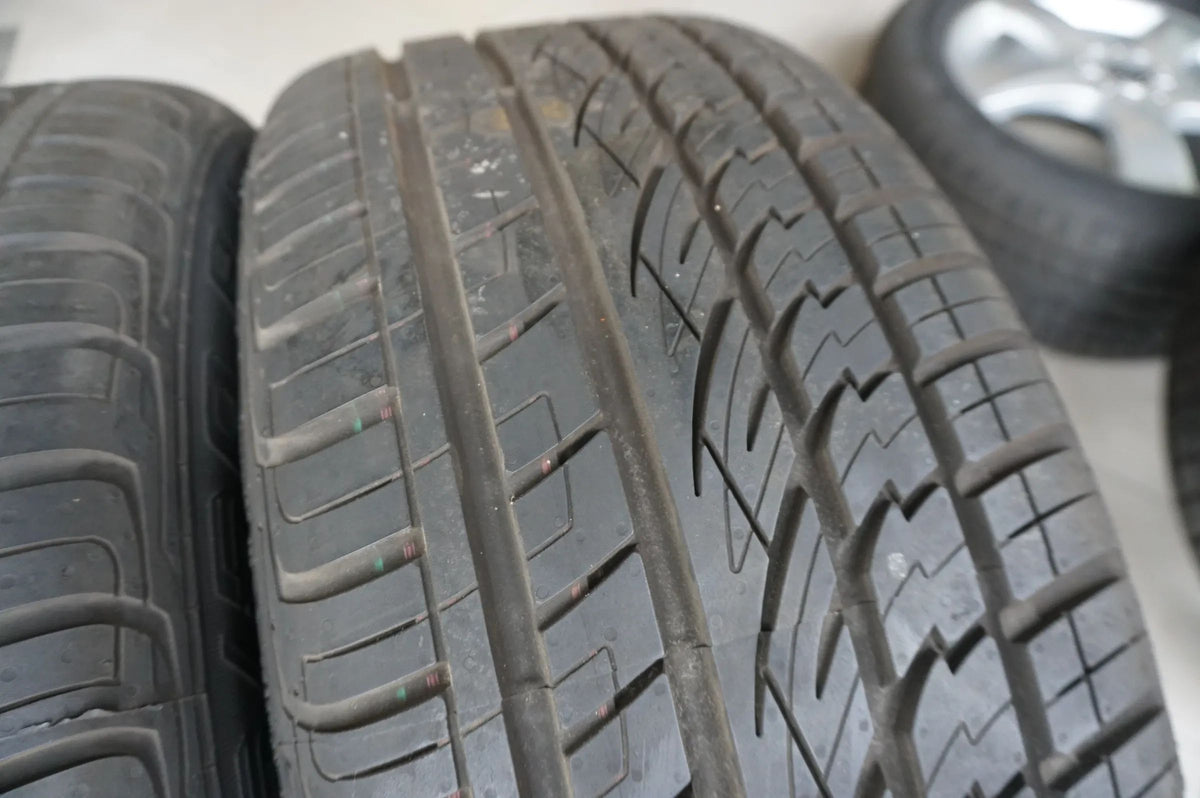 Jantes alu d'origine Mercedes Classe R W251 19 pouces pneus été 255 50 R19 8mm Vue détaillée 8