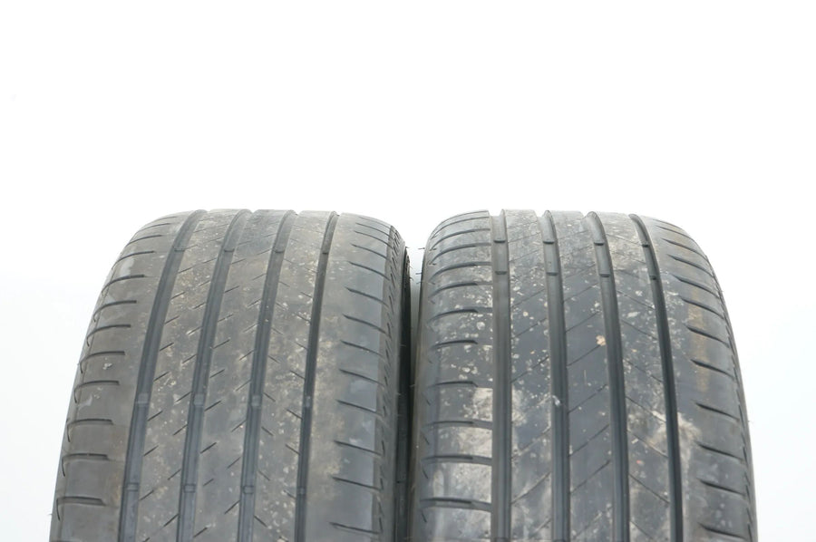 2 x Sommerreifen Bridgestone 255 45 19 Zoll ca.5mm DOT22/21 MO