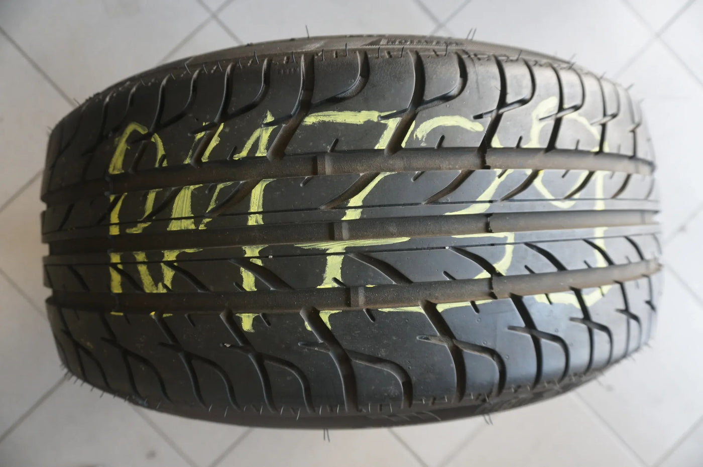 1 X 225 40 ZR18 R18 92Y Sommerreifen Strial 401 2018 6mm