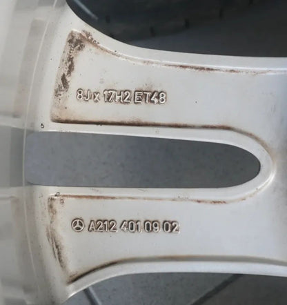 Jantes en alliage léger d'origine Mercedes Classe E W212 S212 17 pouces avec pneus été A2124010902