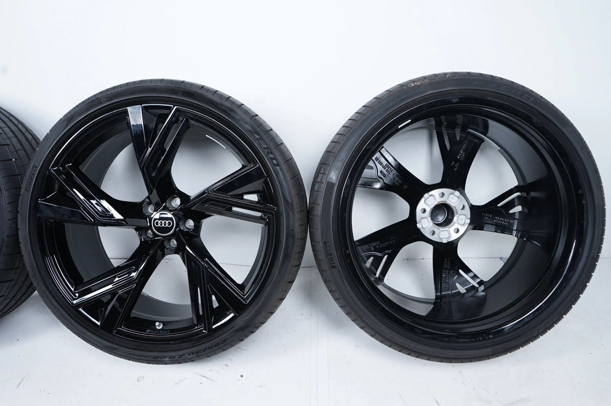 Like New Audi RS6 4K C8 Summer Wheels Summer Tires 285 30 22 Inch 4K0601025DH Detailansicht 15