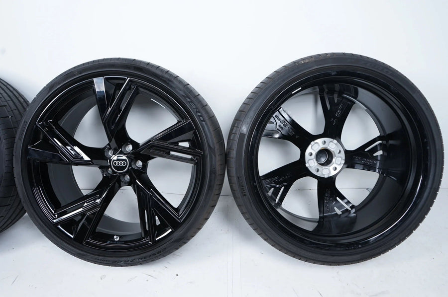 Like New Audi RS6 4K C8 Summer Wheels Summer Tires 285 30 22 Inch 4K0601025DH