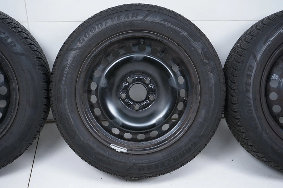 Cerchi Ford Focus 4 IV, pneumatici invernali Goodyear, ruote invernali 205 60 R16 96H, 2023, 7 mm di battistrada