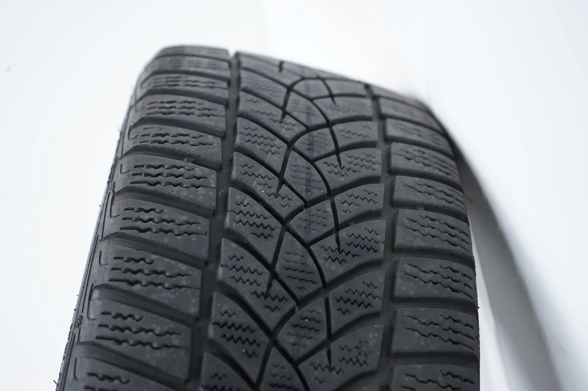 Ruote e pneumatici invernali BMW Serie 1 Serie 2 F40 F44 205 45 18 pollici M711 6877550 Visualizzazione dettagliata 13