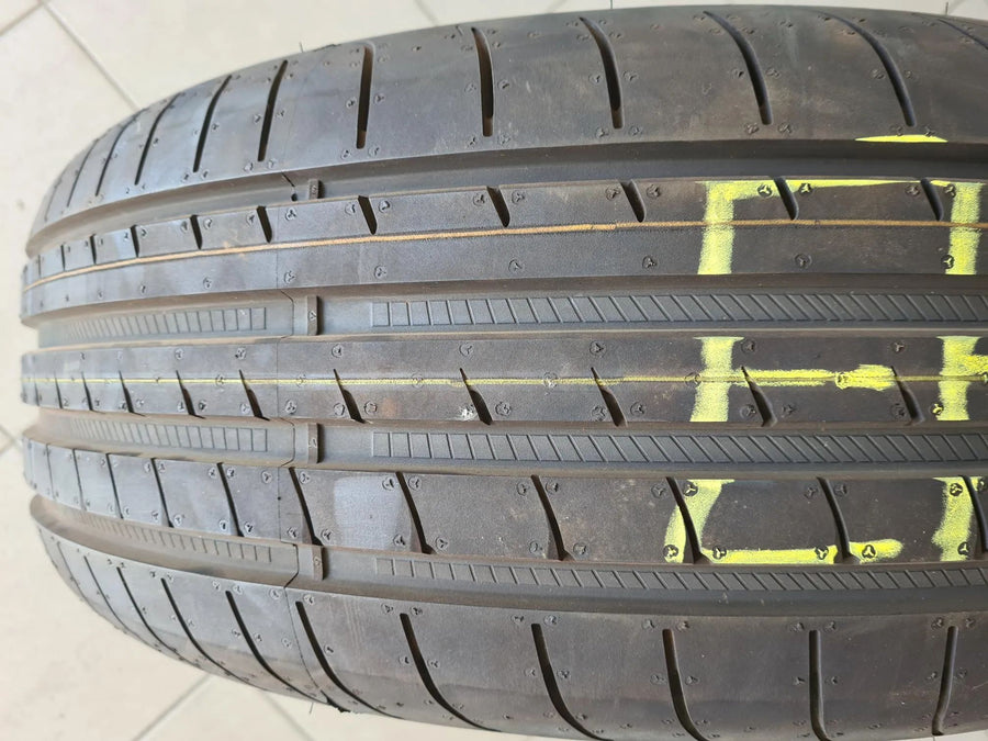 1 X 225 45 R19 96W Pneu été TOP Goodyear Eagle F1 * 2021 7mm