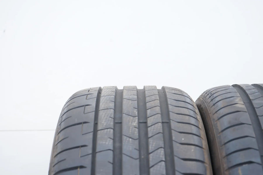 2x Pirelli summer tires 235 45 20 inch DOT23 MO approx. 6mm tread depth