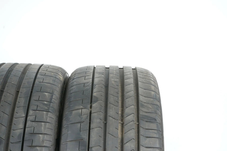 2x Pirelli summer tires 275 40 22 inch BMW* DOT22 approx. 6mm tread depth