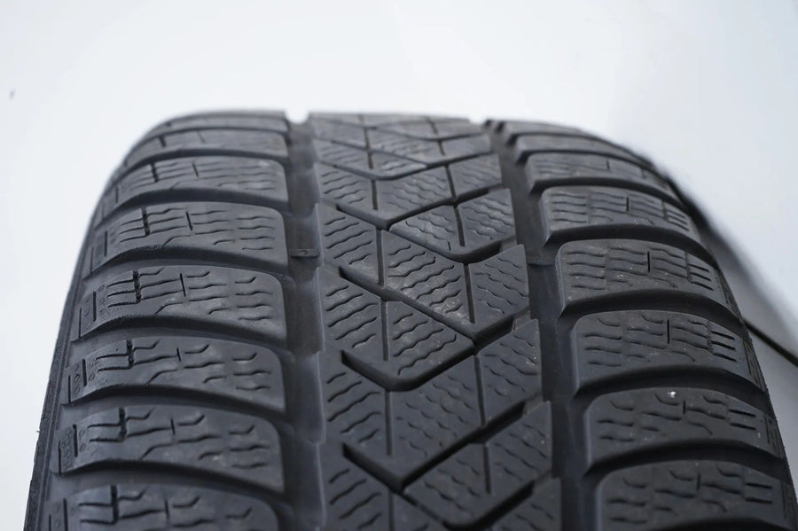 Mercedes C-Class W206 winter tires/wheels 225/45/18 inch