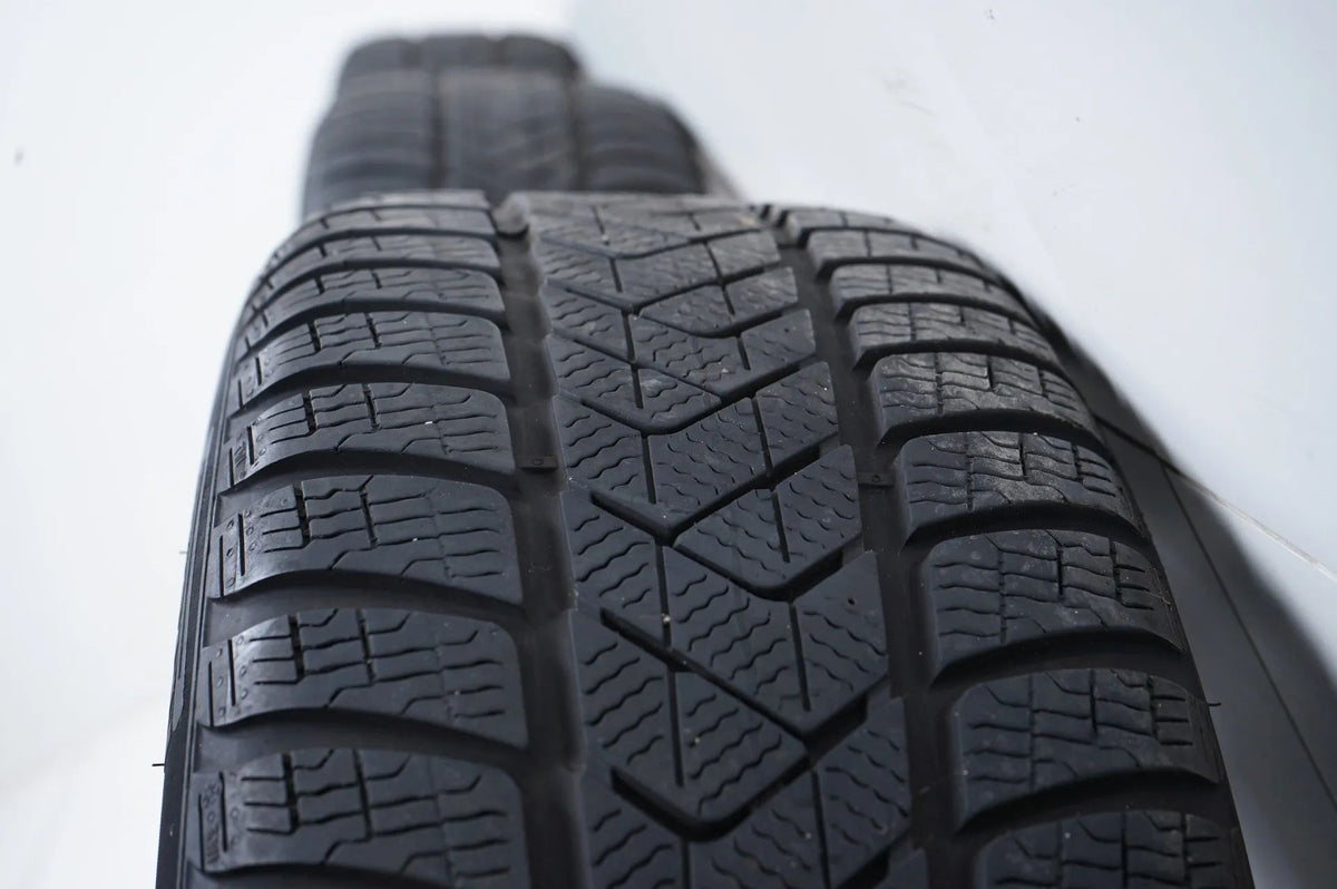 Mercedes C-Class W206 winter tires/wheels 225/45/18 inch Detailansicht 12