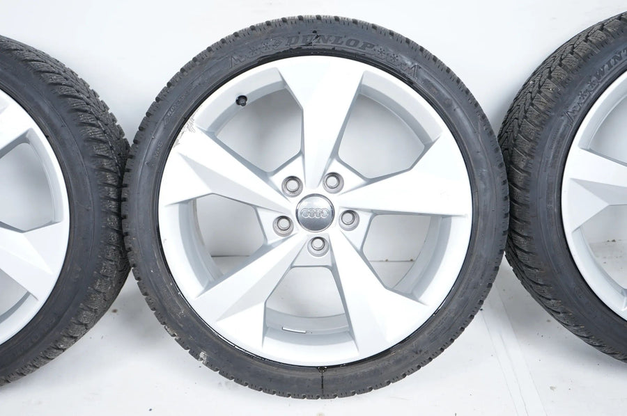 Audi A3 8Y zimní pneumatiky zimní kola 225 40 18 palců 8Y0601025j