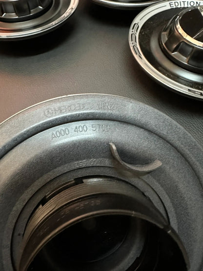 4x Original Wie Neu Mercedes AMG Edition1 Nabendeckel Silber/schwarz A0004005700