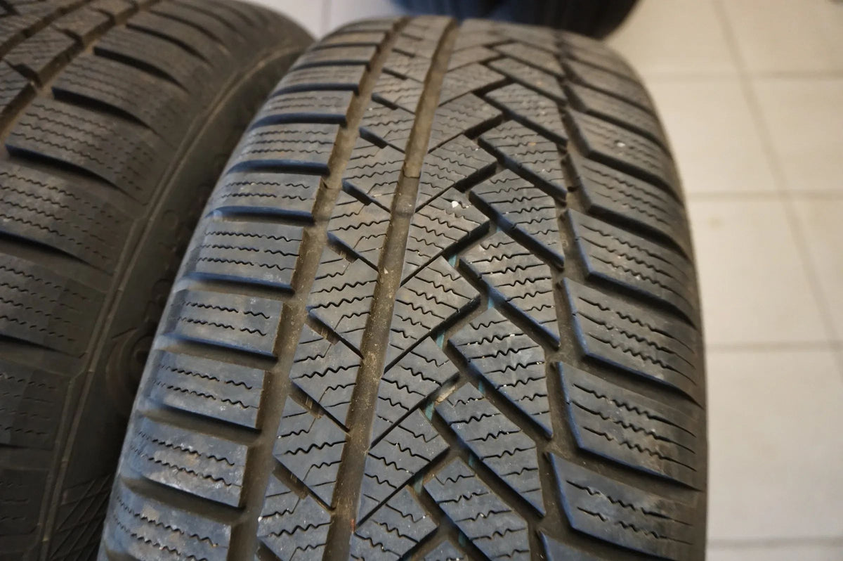 Original Audi Q5 SQ5 FY Alufelgen Winterräder Winterreifen 235 55 R19 2020 8mm Vue détaillée 8