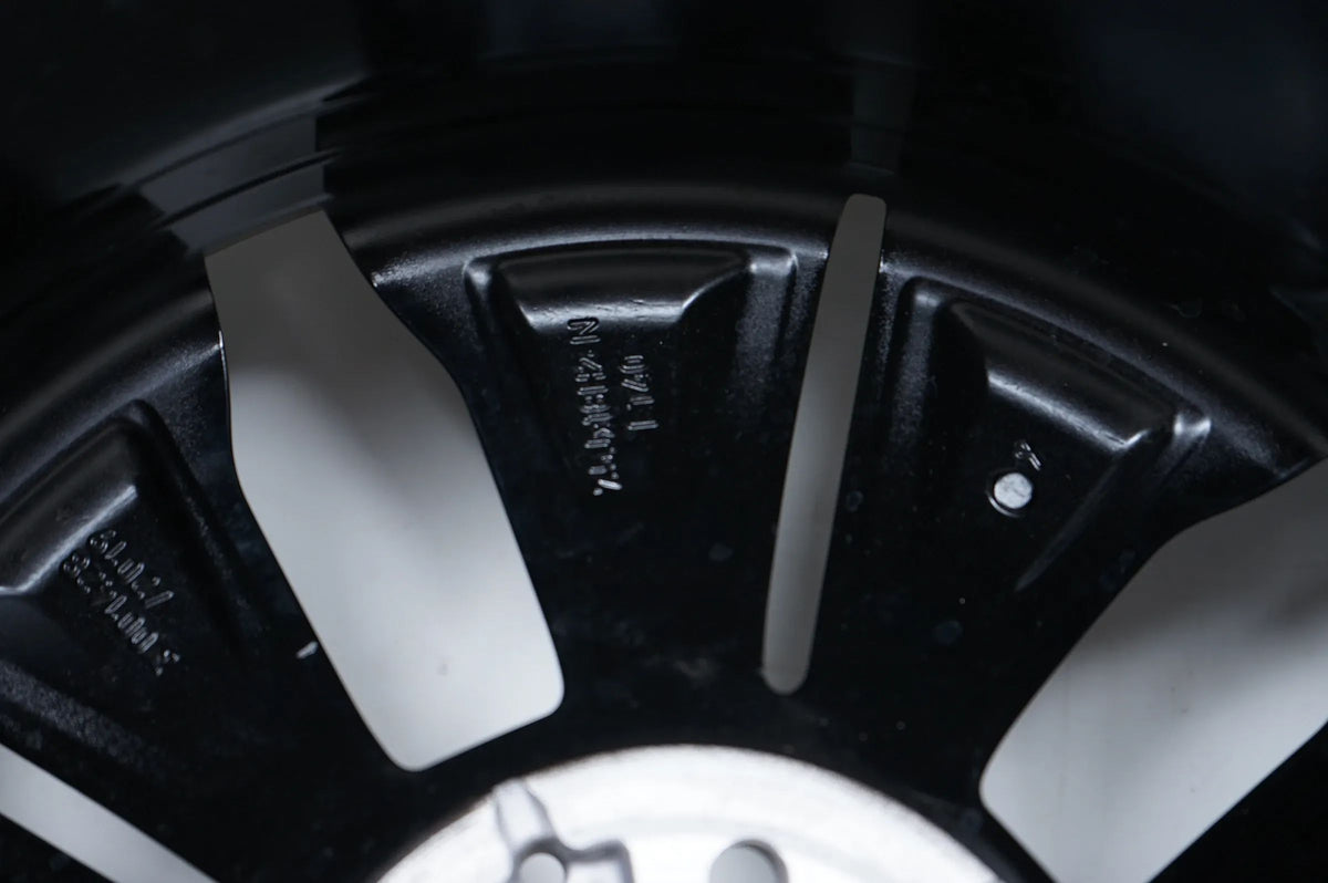NEU Mercedes C Klasse W206 Hybrid Winterreifen Winterräder 18 Zoll A2064017300 Detail view 15
