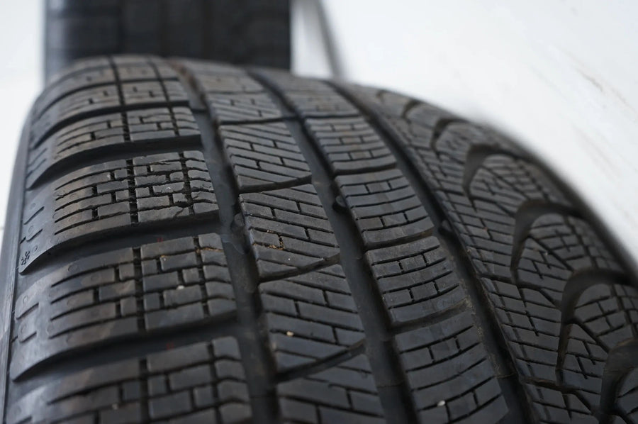 BMW M2 M3 M4 G80 G82 G87 winterwielen winterbanden 275 35 19 829M 8093844 8093845