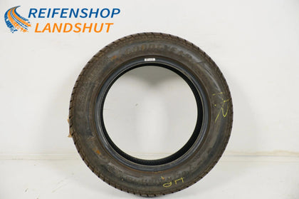 1 pneu hiver Goodyear 205/60 R16, profondeur de sculpture d'environ 7 mm, homologué DOT16 BMW* RFT