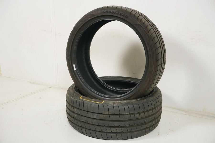 2x Goodyear summer tires 225/40 R19 for BMW* DOT19, approx. 6mm tread depth, run-flat